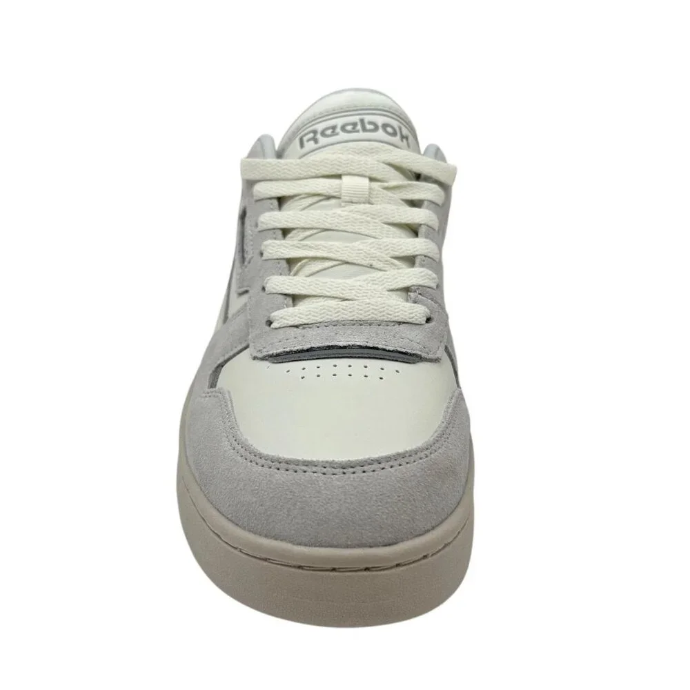 Reebok Court Chaos Mens Classic Style Sneaker Size 11.5 Cream/Gray Suede Leather